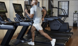 EGYM und Precor bauen globale Partnerschaft aus 