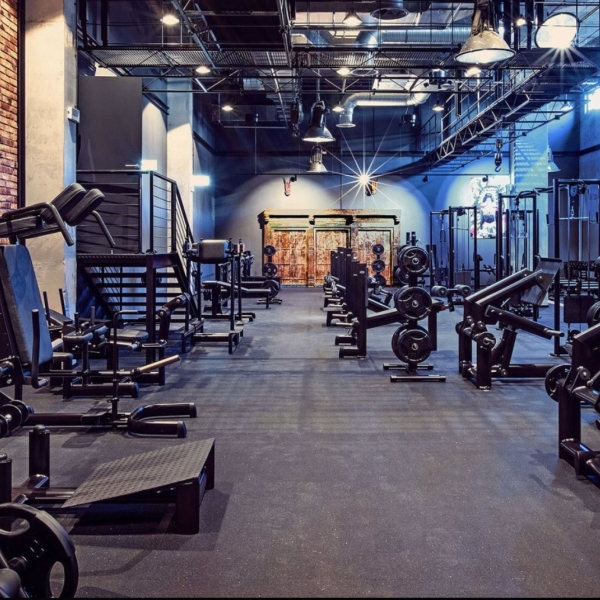 Innenausstattung von Fitness-Studios 