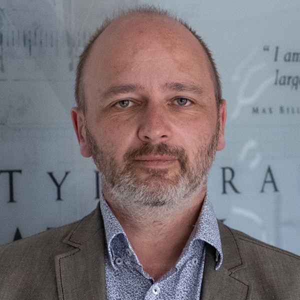 Mitarbeiter: Volker Dinter